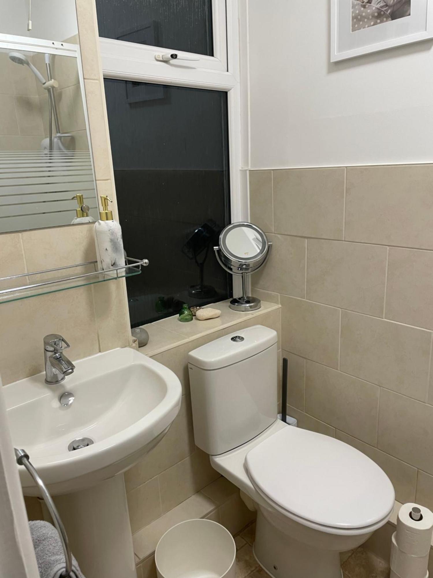 Cute 1 Bed Apartment 2 Mins From The Sea - Sleeps 4, Flat 8 The Gables, Church Street, Lyme Regis Ngoại thất bức ảnh